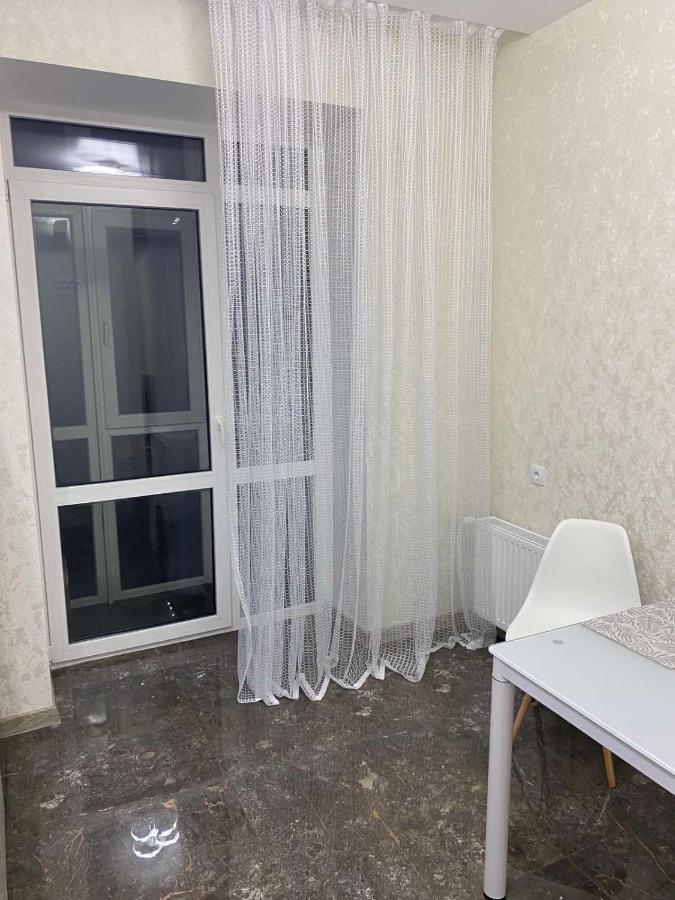 Люкс Апартаменти В Центрі Міста ,Жк Театральний Rivne Exterior foto